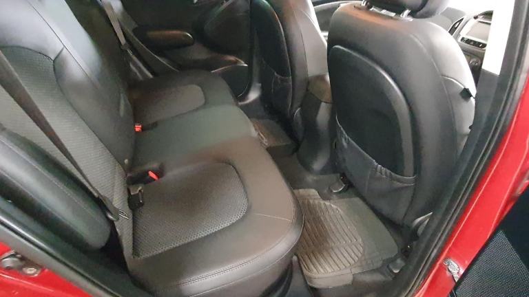 HYUNDAI IX35* 1.7 Crdi * 2wd* DIESEL*26,000 MILES* 1 OWNER* FULL S/HISTORY 