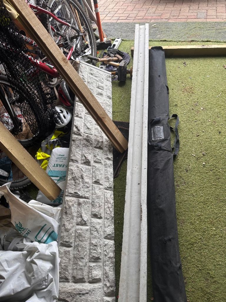 8 Foot End Concrete Post and bag of post Crete 