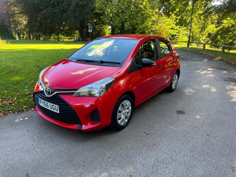 image for TOYOTA YARIS 1.0 VVT-i Active 2016