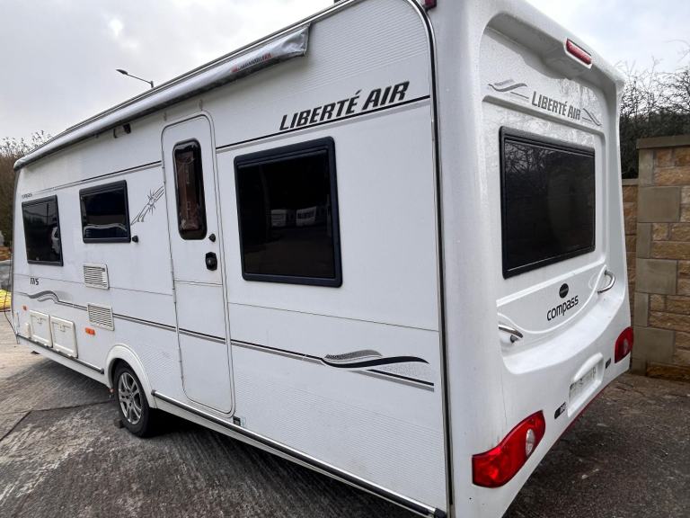 COMPASS LIBERTE AIR 17/5 5 berth end bedroom !