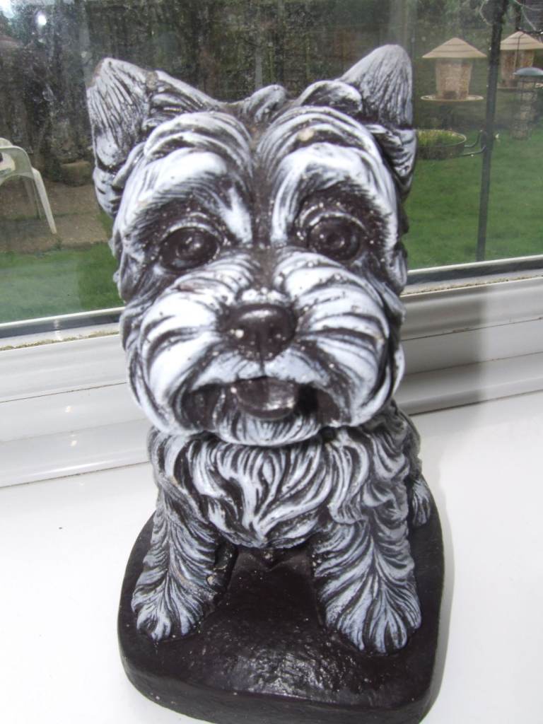 HEAVY STONE/RESIN ? TERRIER DOG, 190cms Tall, DOG FIGURINE. (INDOOR/OUTDOOR)