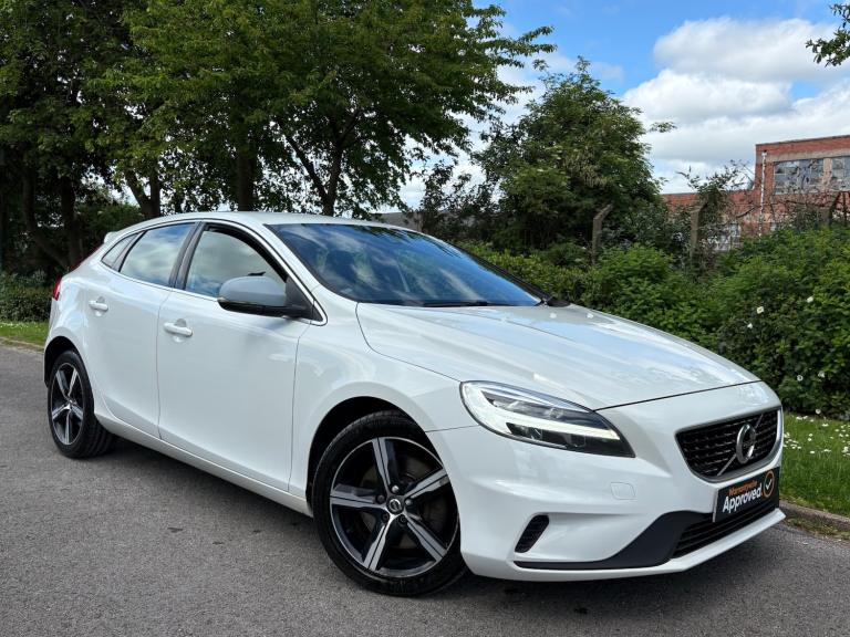 2018 Volvo V40 D3 R DESIGN NAV PLUS 5DR AUTO 2018 (68) WHITE *ULEZ *AUTO *PX WELCOME HATCHBACK Di...