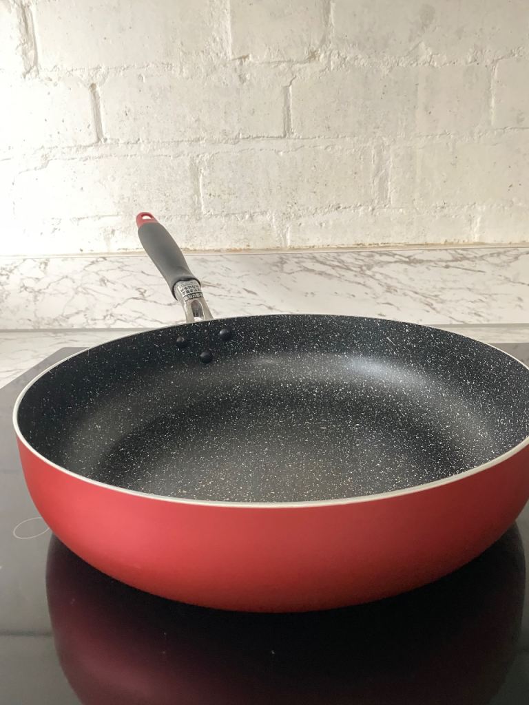 99%new 30cm cooking pan