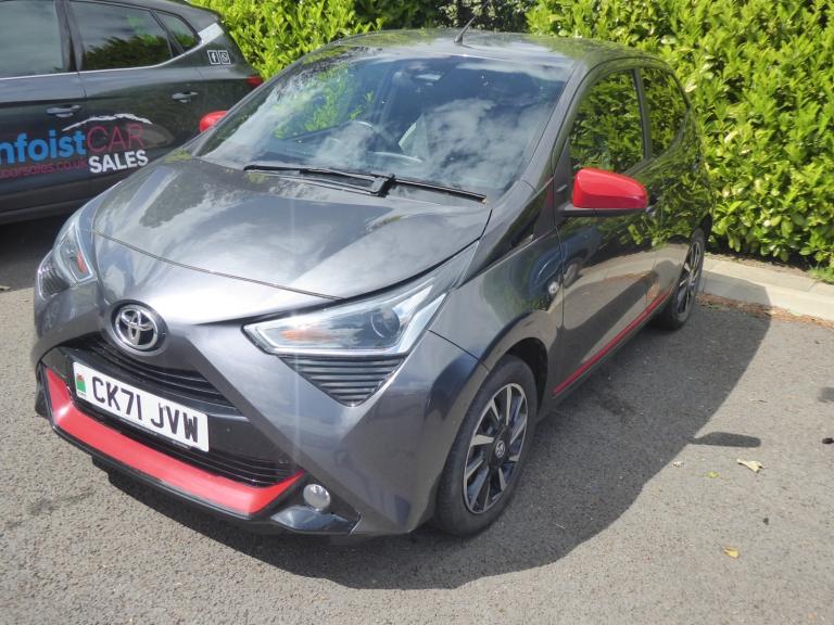 TOYOTA AYGO 1.0 VVT-i x-trend 2021