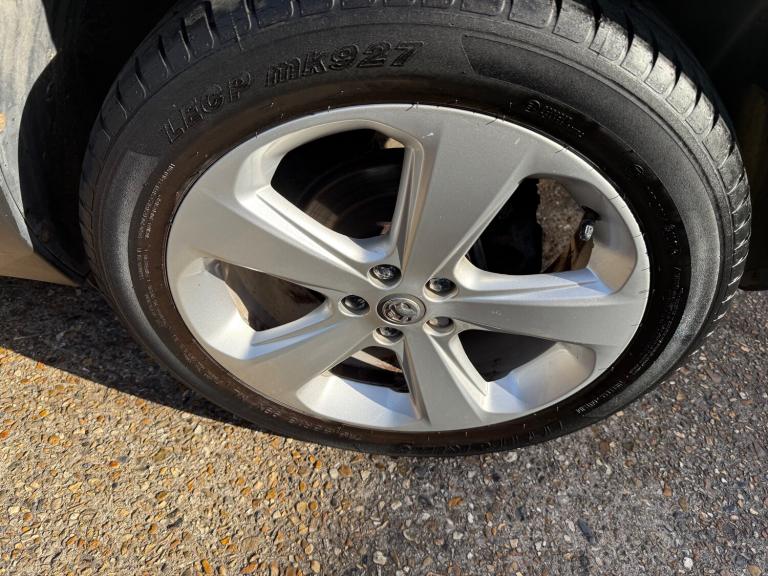 2014 Vauxhall Mokka 1.4T Exclusiv SUV 5dr Petrol Auto 2WD Euro 5 (140 ps)