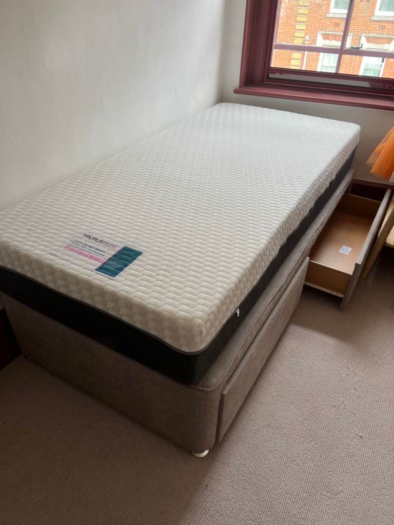 Single Bed with Mattress and Storage Base – Good Condition - Free to collect