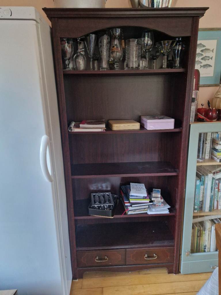 Brown dresser unit