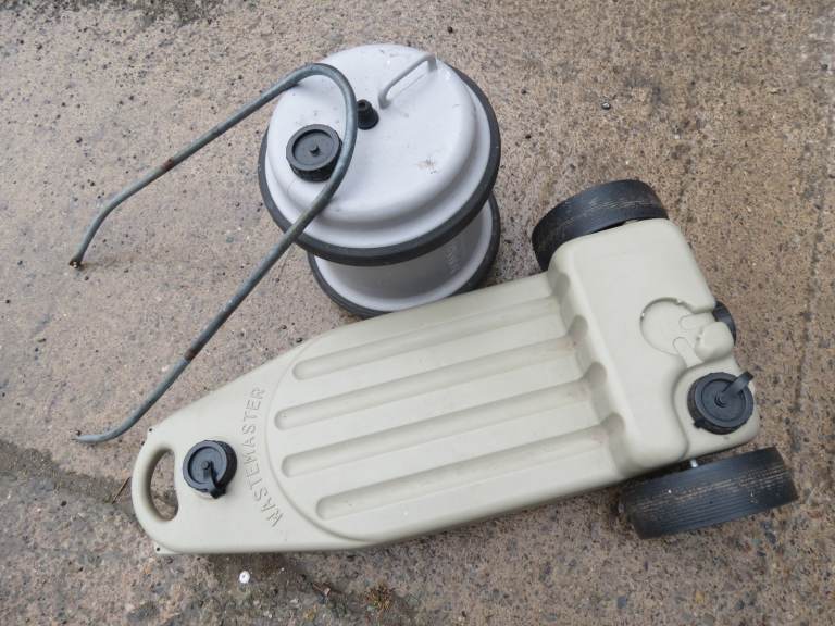 Caravan Containers Fresh & waste