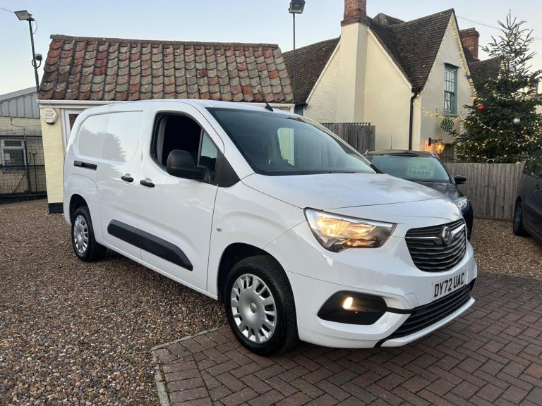 2022 Vauxhall Combo 1.5 Turbo D 2300 Sportive L2 H1 Euro 6 6dr PANEL VAN Diesel Manual