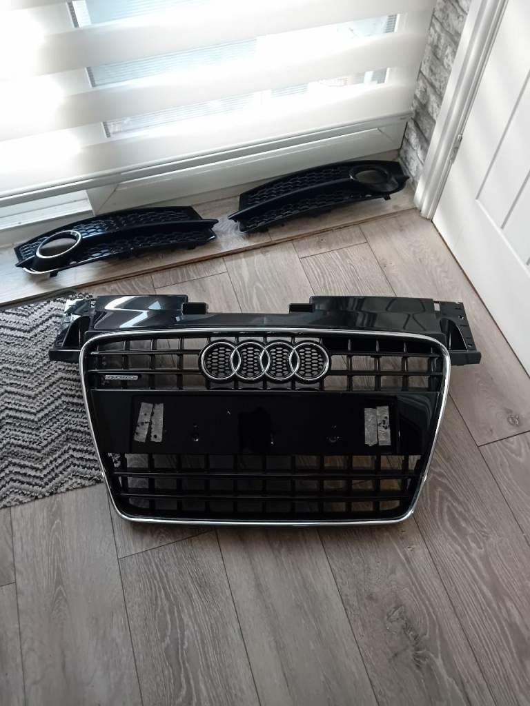 Audi TT mark 2 08 reg original qauttro front grill fog surrounds