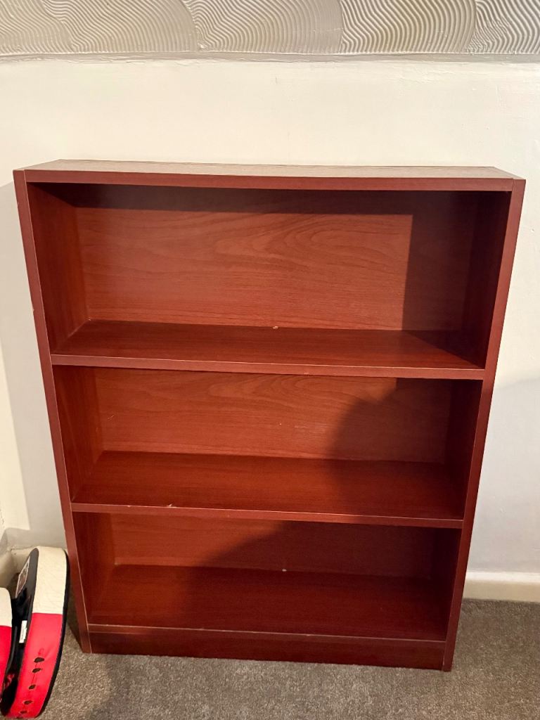 Wooden Bookcase with 3 Shelves – Good Condition