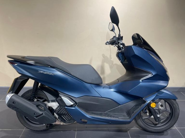 Honda PCX125 PCX 125 WW 125 A-P 125cc scooter