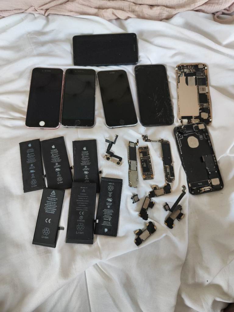 Job Lot of iPhone Spares and Repairs – Screens, Batteries, Parts