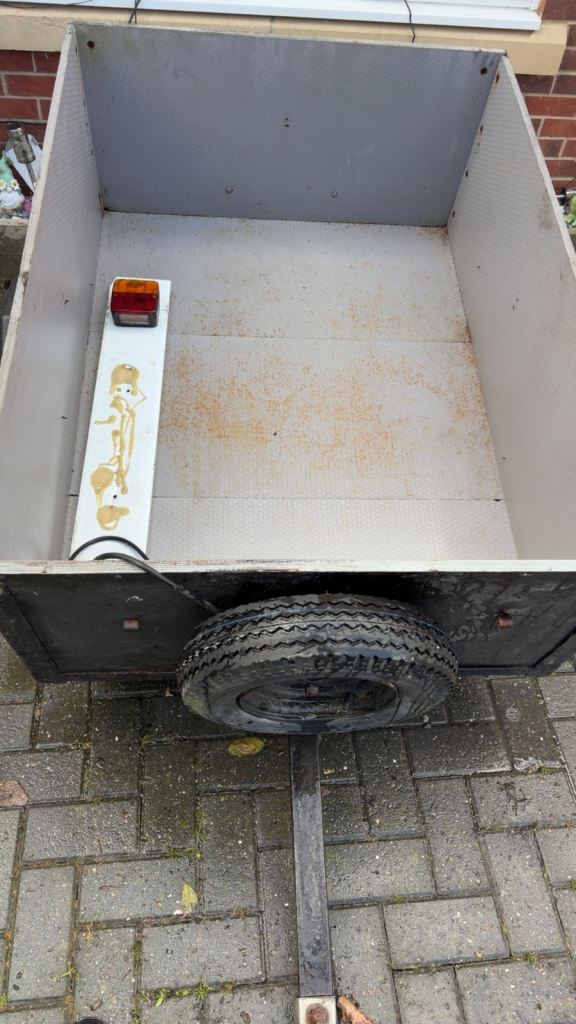 Car trailer 