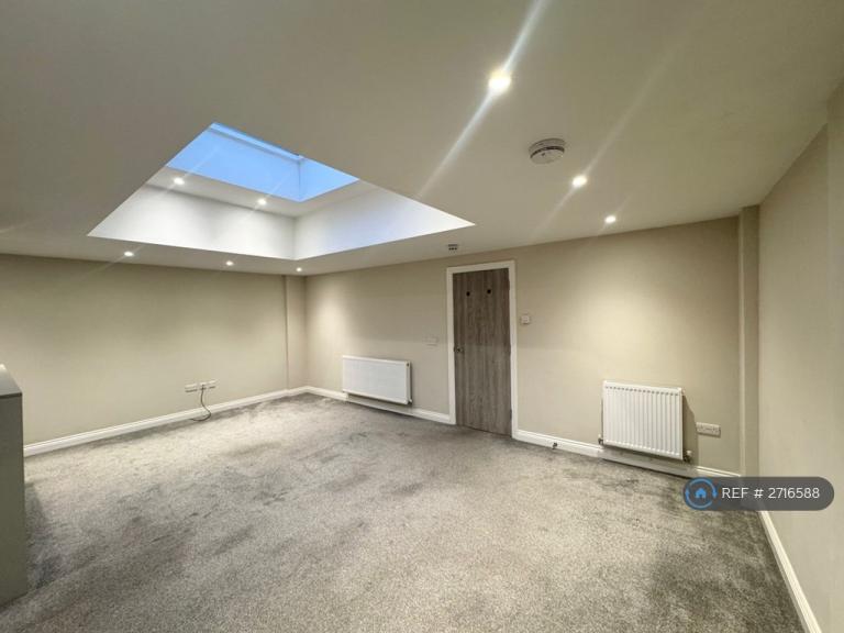 1 bedroom flat in London Street, Southport, PR9 (1 bed) (#2716588)