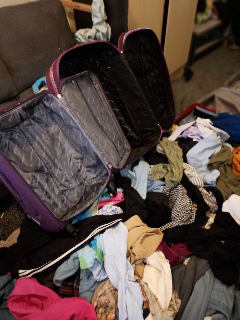 Job lot of clothes 3x suite cases full
