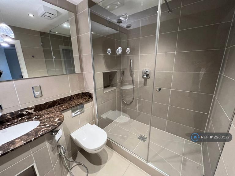 1 bedroom flat in Park Square East, Leeds, LS1 (1 bed) (#2930527)