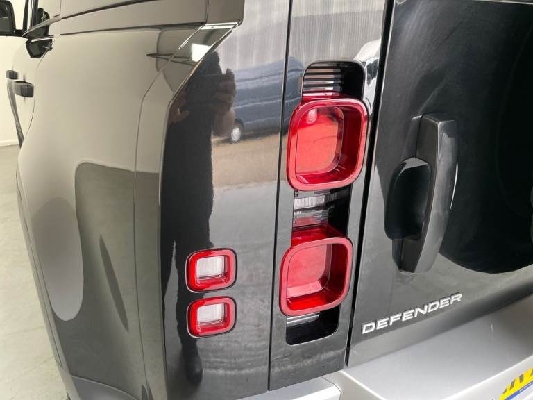 2023 Land Rover Defender D250 Hard Top 110 3.0l Auto SUV Diesel Automatic