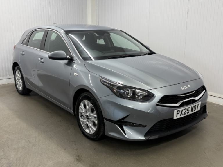 KIA CEED 1.5T GDi ISG 138 2 5dr