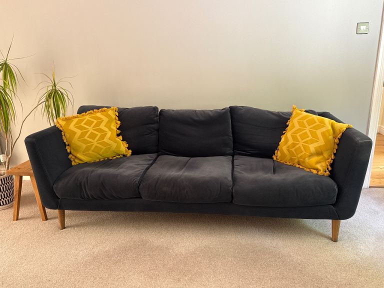 3 seater velvet sofa 