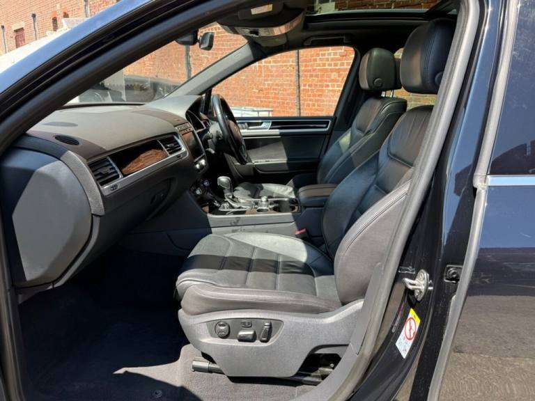 2017 17 VOLKSWAGEN TOUAREG 3.0 TDI V6 BLUEMOTION TECH R-LINE PLUS SUV 5DR DIESEL