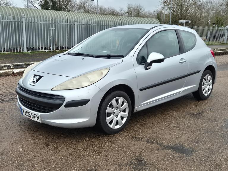 2006 Peugeot 207 1.4 16v S Hatchback 3dr Petrol Manual (152 g/km  90 bhp)