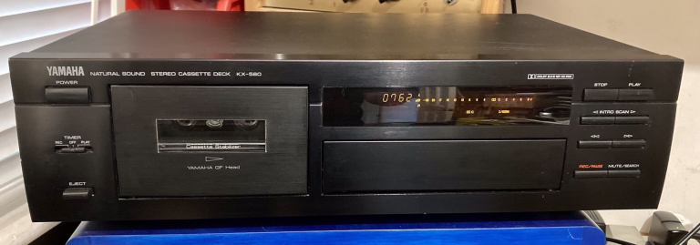 Yamaha stereo cassette tape deck KX-580