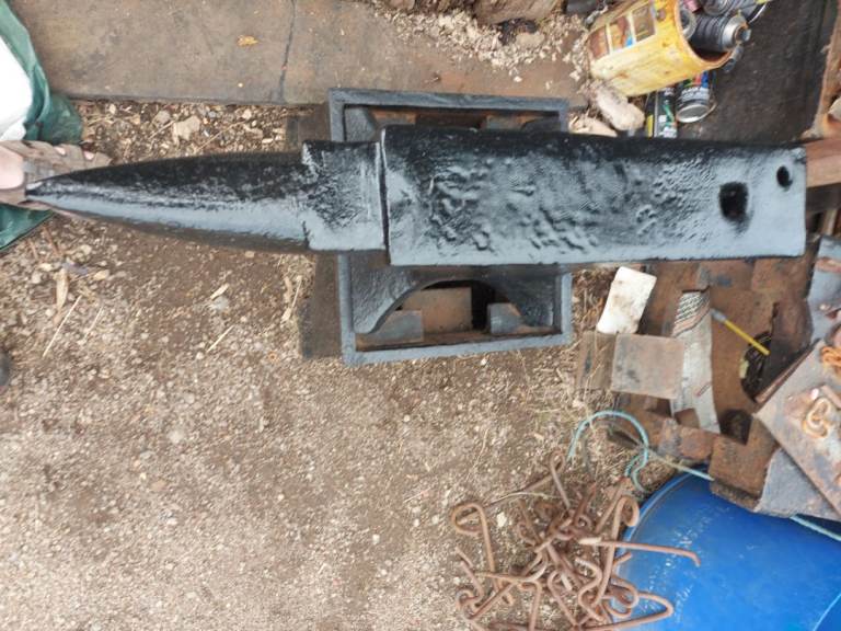 Large anvil on stand