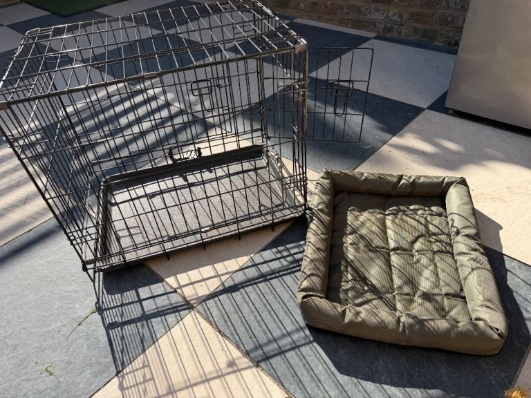 Medium sized pet crate cage for dog cat 