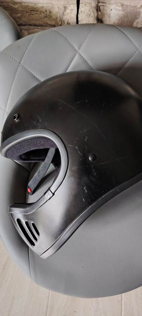 Size M full face helmet 