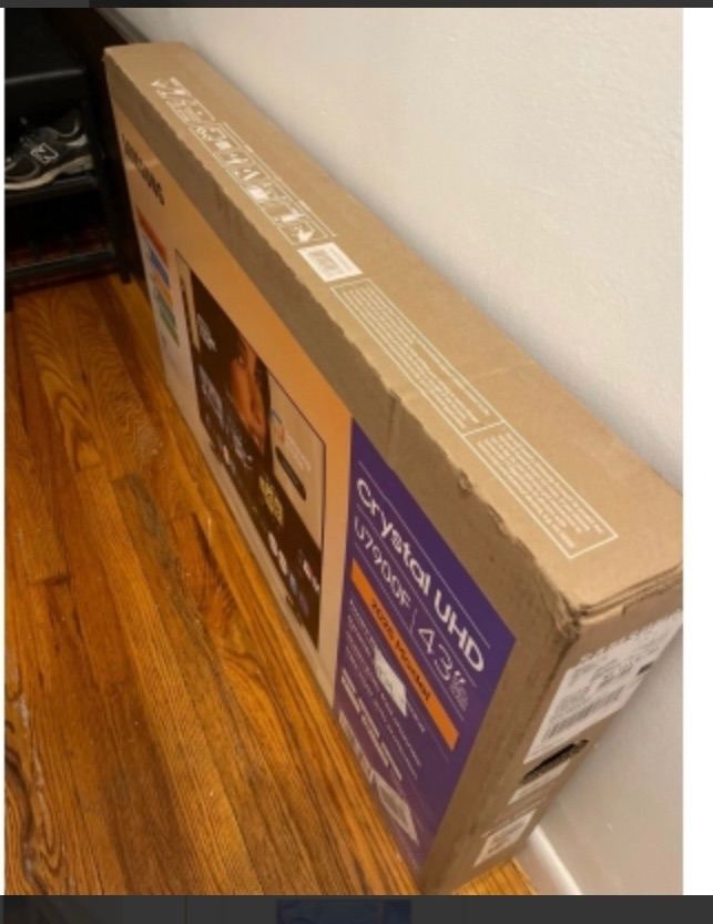 Samsung crystal tv 43 inch brand new in box 