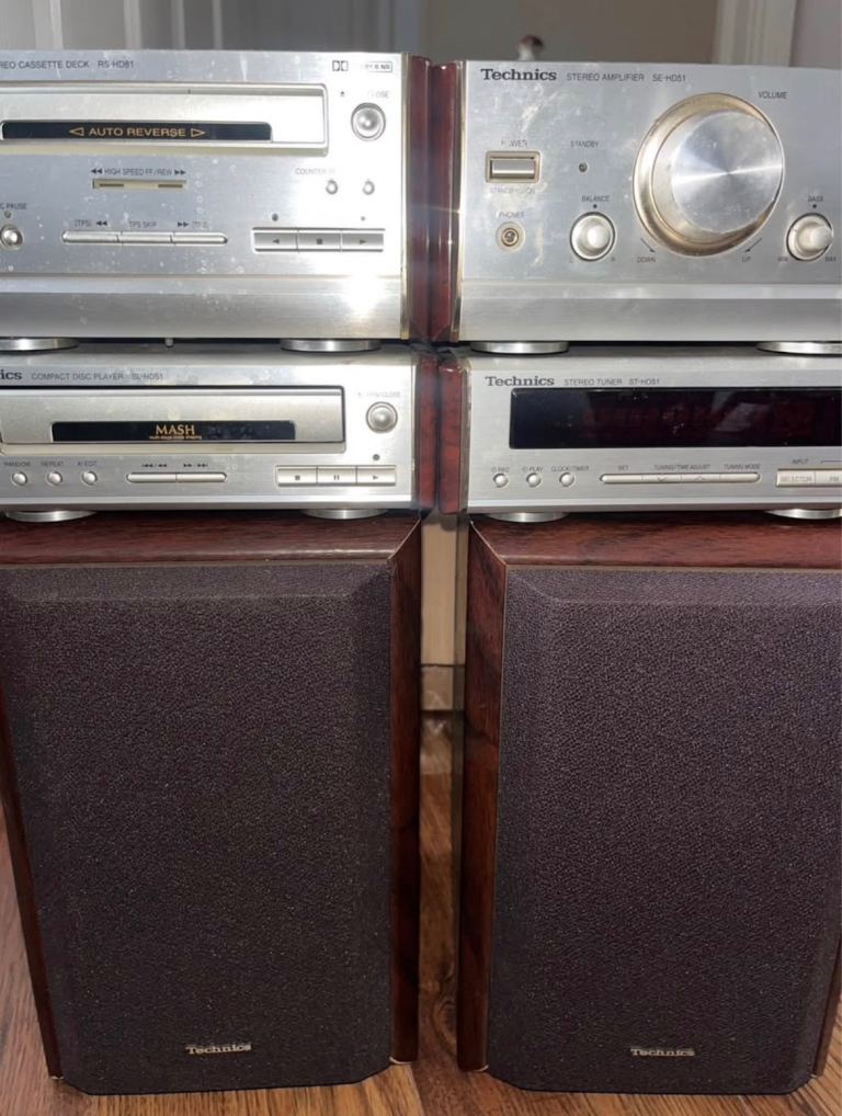 Technics Hi-Fi System in amazing condition.