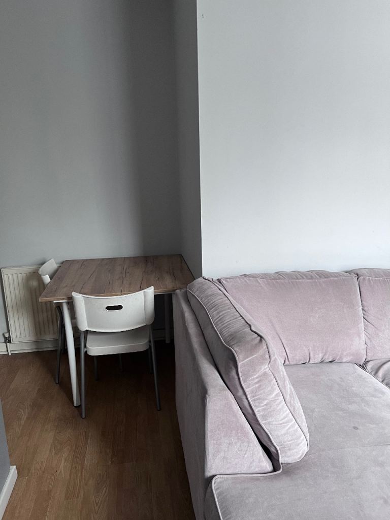 Room to LET Bills including 
