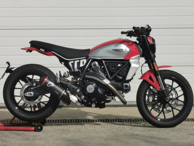 Brand new Pre-Registered Ducati Scrambler Icon +