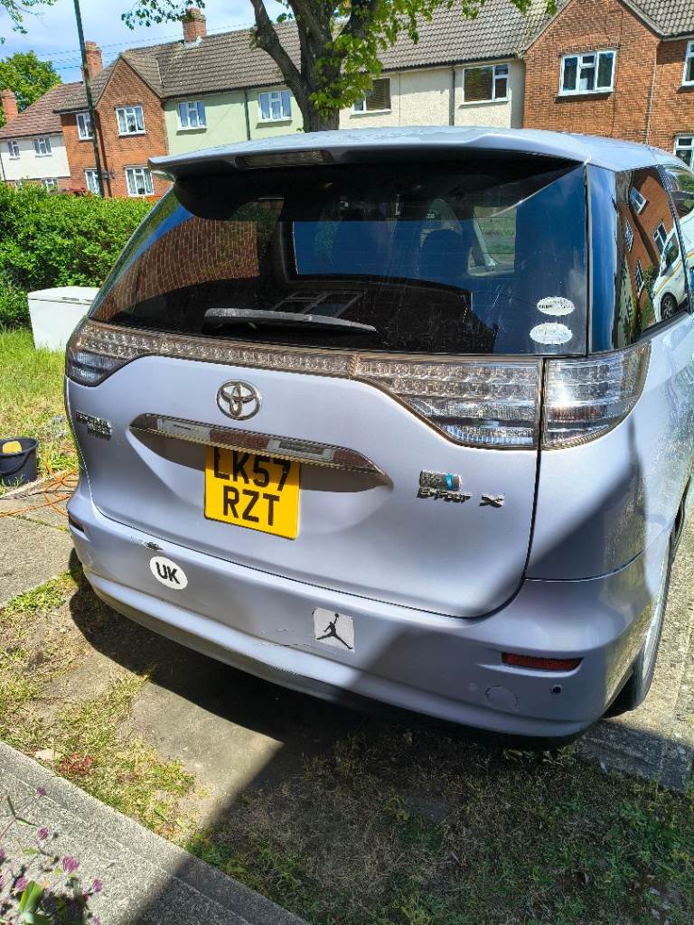  Toyota Estima automatic