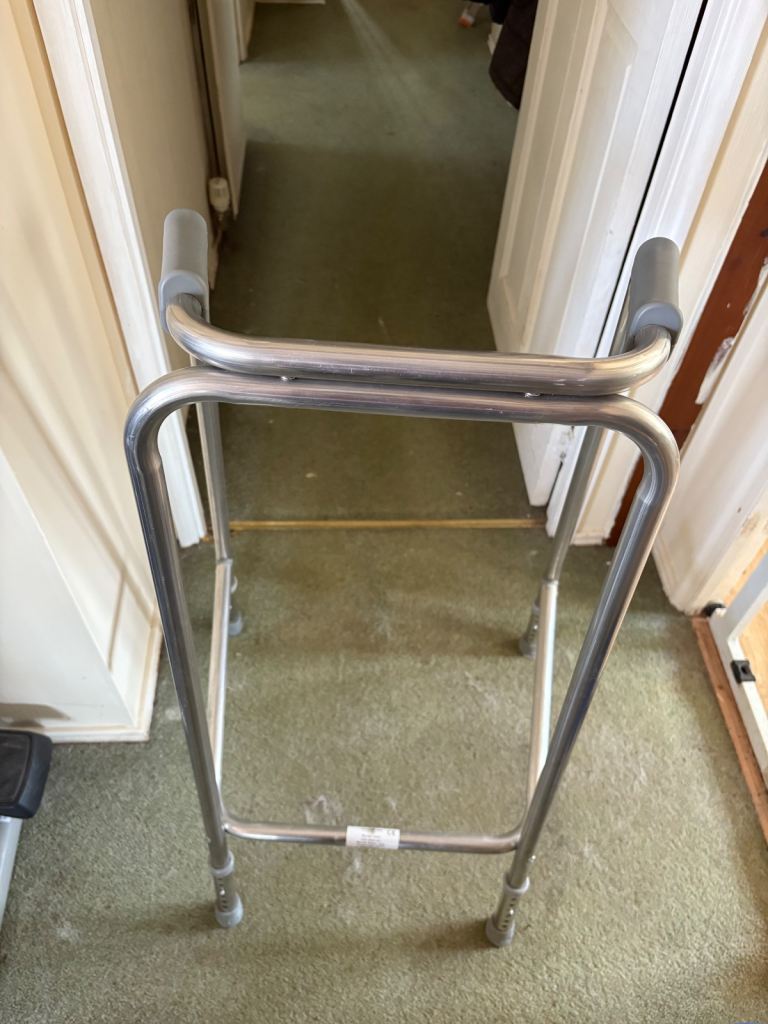 Zimmer frame