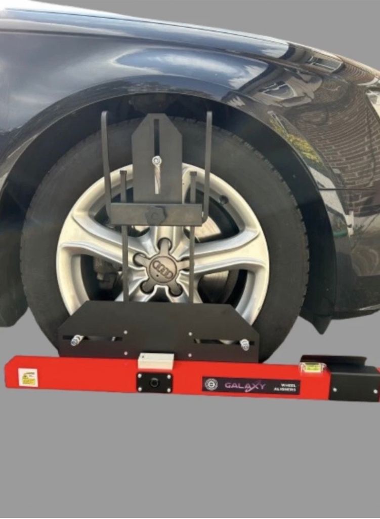 4 FOUR WHEEL LASER ALIGNER Four Wheel Laser ALIGNER / Alignment