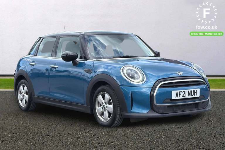 2021 MINI Hatch 1.5 Cooper Classic 5dr [Comfort/Nav Pack] Hatchback PETROL Manual