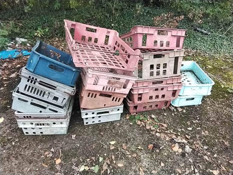 Quanity of stackable crates for storage