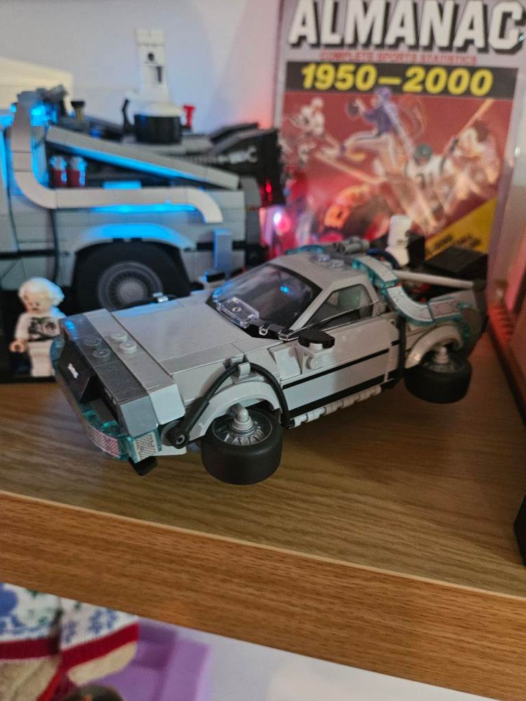 LEGO Back to the Future DeLorean Time Machine – Display Model
