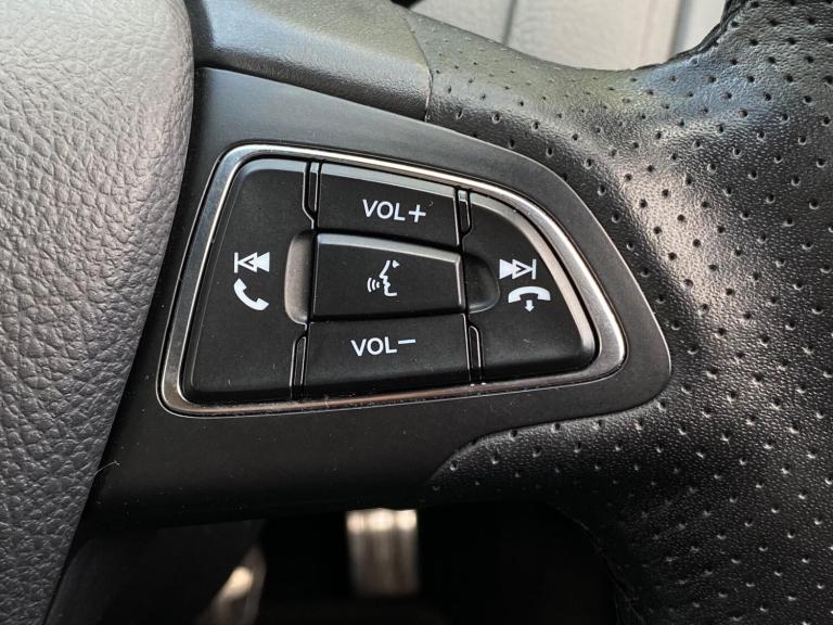 2015 Ford Focus 2.0T EcoBoost ST-2 5dr HATCHBACK PETROL Manual