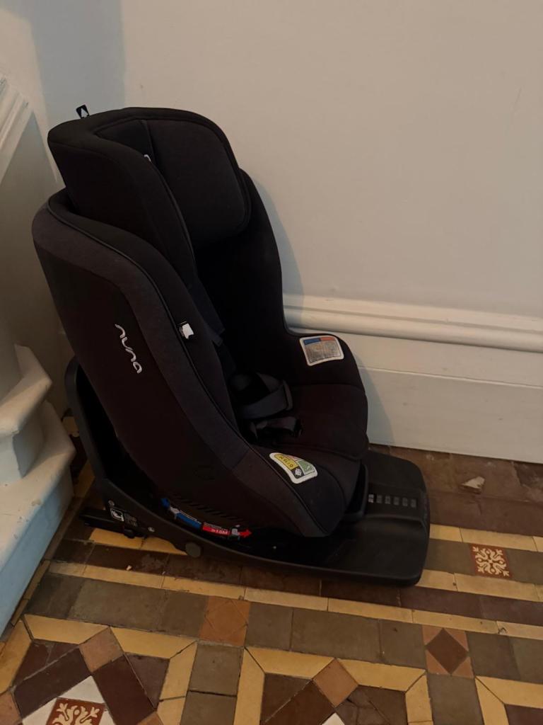 Nuna REBL i-Size Rotating Car seat 