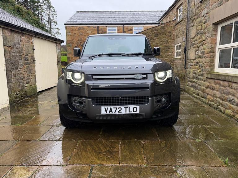 2022 Land Rover Defender 110 5.0 P525 V8 Auto 4WD Euro 6 (s/s) 5dr ESTATE Petrol Automatic