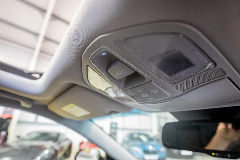 2016 Hyundai Santa Fe 2.2 CRDi Blue Drive Premium SE 5dr Auto [7 Seats] ESTATE DIESEL Automatic