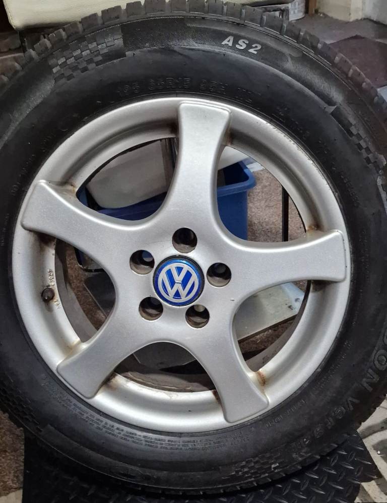 X4 All Weather Tyres with Alloys - Fits VW Golf Mk4/Bora - 195/65/15