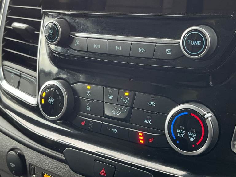 2023 Ford Transit Custom 2.0 EcoBlue 170ps Low Roof Limited Van Van DIESEL Manual