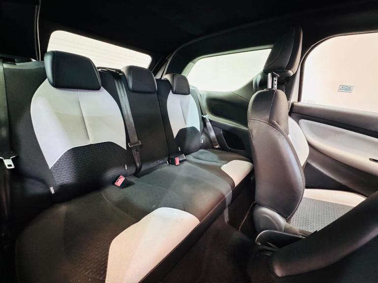 2014 Citroen DS3 1.2 VTi DSign Euro 5 2dr CONVERTIBLE Petrol Manual