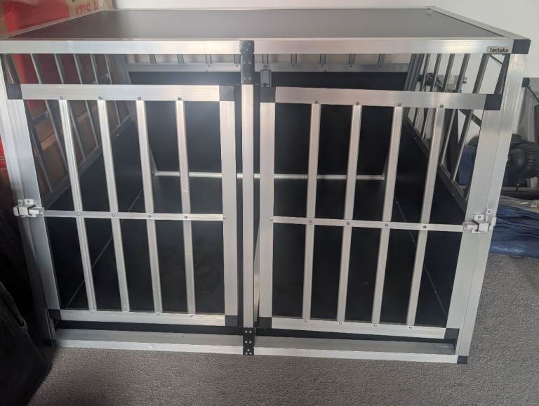 Dog crate 