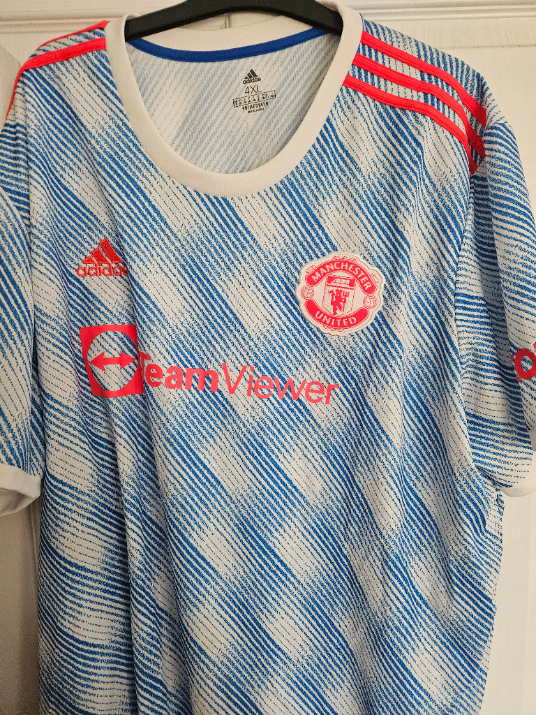 Man United football top