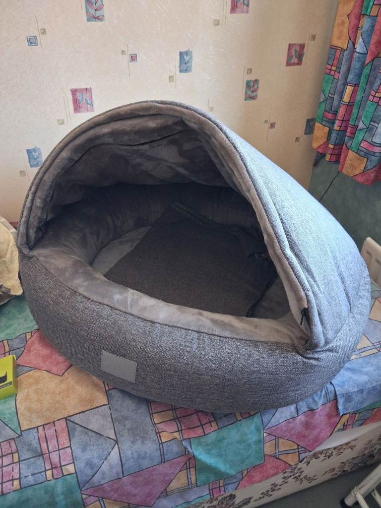 Collard Creatures Cocoon Dog Bed